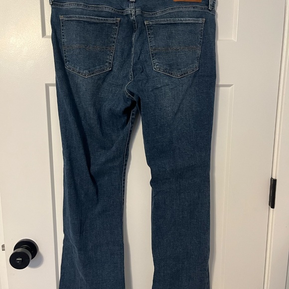 Lucky Brand Jeans Women's Size 14/32 A Blue Denim Sweet Boot Mid-Rise Stretch - Picture 5 of 12